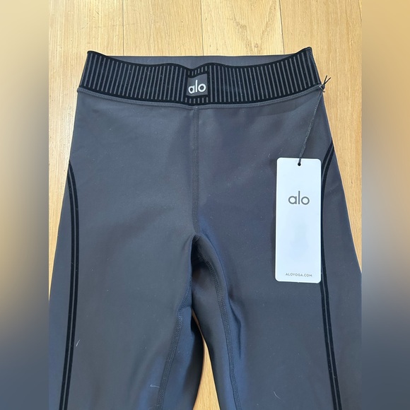 NWT Alo Yoga airlift line up leggings - Picture 7 of 8